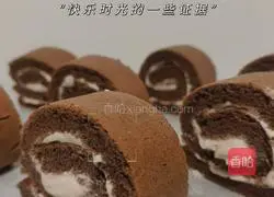Illustration of how to make chocolate cream cake rolls 12
