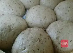 Illustration of how to make red date and walnut steamed buns 7