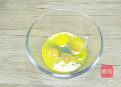 Illustration of how to make bean curd cake rolls 4