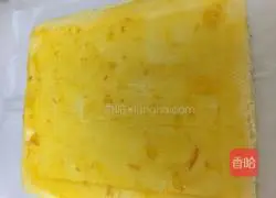 Illustration of how to make orange and tiger skin cake rolls 22