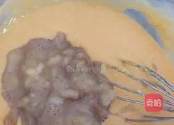 Illustration of how to make banana chiffon cake (eight inches) 6