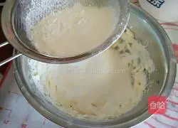 Illustration of hand-made sunflower biscuits 5