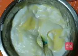 Illustration of how to make chiffon cake 9