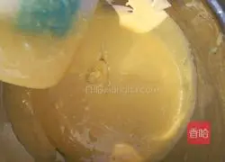 Illustration of how to make chiffon cake 6