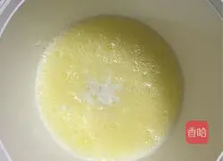 Illustration of how to make raisin cake roll 7