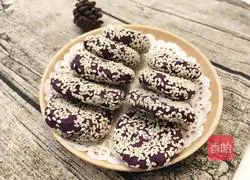 Illustration of how to make purple potato pancakes 8