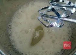 Raisin Chiffon Cake Recipe Illustration 9