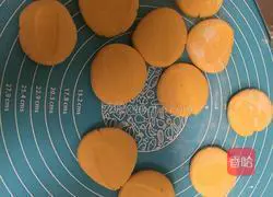 Illustration of how to make Q-shaped pumpkin cake 6