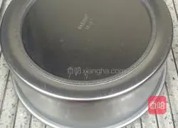 Illustration of how to make chiffon cake 18