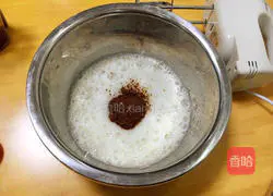 Illustration of how to make red date brown sugar chiffon cake 6