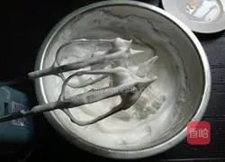 Illustration of how to make chiffon cake (eight inches) 14