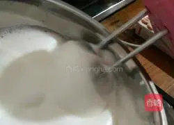 Chiffon Cake Recipe Illustration 5