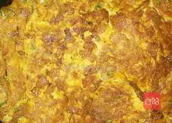 Illustration of how to make fried egg pancake 1