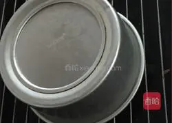 Illustration of how to make chiffon cake (six inches) 16