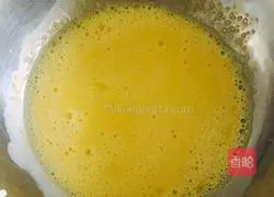 Illustration of how to make six-inch yogurt chiffon cake 5