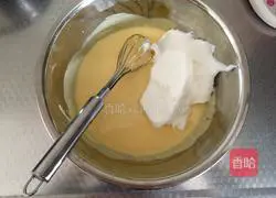 Illustration of how to make light cheese yogurt cake 6