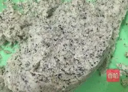 Illustration of how to make bean dregs cake 1