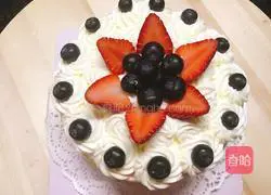 Illustration of how to make cream fruit cake 9