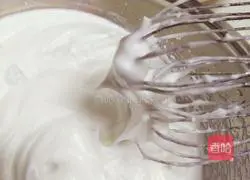 Illustration of how to make jam cake roll 9