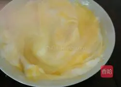 Illustration of how to make chiffon cake 7