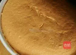 Illustration of how to make chiffon cake 7