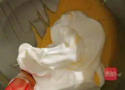 Illustration of how to make eight-inch chiffon cake 10