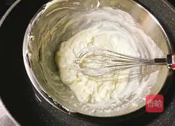 Minion Jelly Cheesecake Recipe Illustration 6