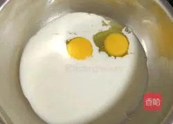 Raisin Crisp Muffin Cake Recipe Illustration 5