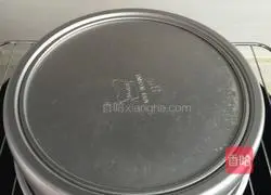 Illustration of how to make chiffon cake (8 inches) 15