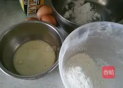 Illustration of how to make whole egg sponge cake 1