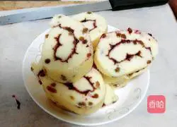 Blueberry Raisin Cake Roll Recipe Illustration 13