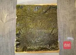 Illustration of how to make meat floss and seaweed cake rolls 15