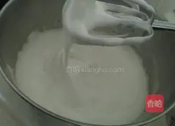 Illustration of how to make chive and ham cake rolls 6