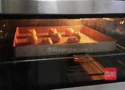 Illustration of how to make Jade Rabbit roasted fruit 14