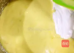 Chiffon Cake (8-inch) Recipe Illustration 18