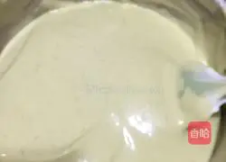 Illustration of how to make eight-inch matcha chiffon cake 5