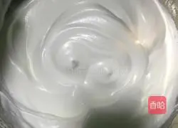 Illustration of how to make scallion and meat floss cake rolls 3