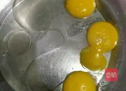 Illustration of how to make colorful cake rolls 2