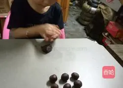 Illustration of how to make sweet potato cakes 2