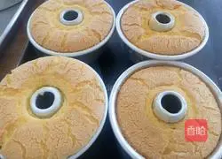 Sponge Cake Recipe Illustration 8