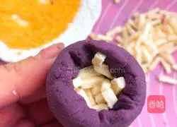 Cheese Purple Potato Cake Recipe Illustration 7