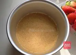 Illustration of how to make six-inch strawberry cheesecake 5