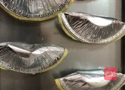 Mango Crisp Recipe Illustration 3