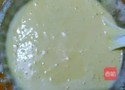 Illustration of how to make six-inch chiffon cake 9