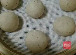 Illustration of how to make red date and walnut steamed buns 6