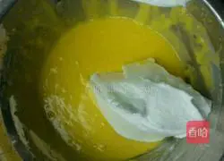 Cranberry Chiffon Cake Recipe Illustration 4