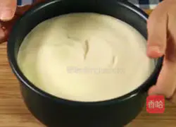 Illustration of how to make 6-inch (8-inch) chiffon cake 6