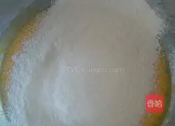 Illustration of how to bake chiffon cake at home 7