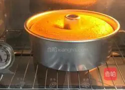 Illustration of how to make 8-inch chiffon cake 16