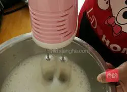 Illustration of how to make chiffon cake 4